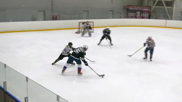 16.12.2021, ХК "АЙСБЕРГ" - ХК "ГРИЗЛИ 2" смотреть онлайн