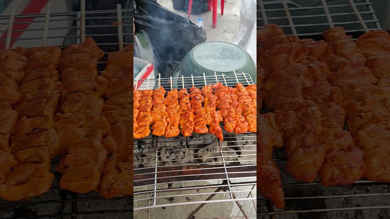 Дешевая Еда на Пхукете возле храма. Бесплатная обзорная экскурсия. Таиланд 2024 за 50@tutsi-dieti смотреть онлайн