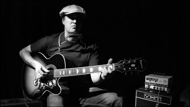 Louisiana Blue - Honey Bee | Muddy Waters