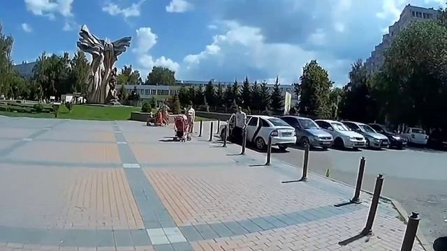 Набережные Челны: ни набережная, ни пешеходная улица не впечатлили. смотреть онлайн