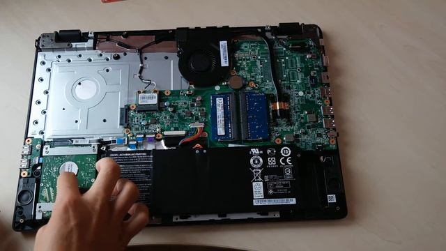 ChinaBay. Замена HDD на SSD. Ноутбук Acer E5. смотреть онлайн