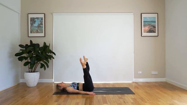 Quick Pilates Abs Workout & Stretch смотреть онлайн