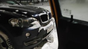 Зарядка аккумулятора BMW X5 E70 на улице в мороз
