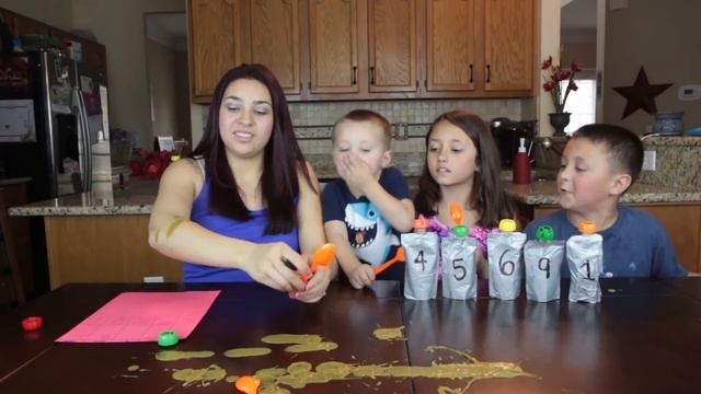 BABY FOOD CHALLENGE!! Fruits & Vegetables & Meat (FUNnel V Fam) смотреть онлайн