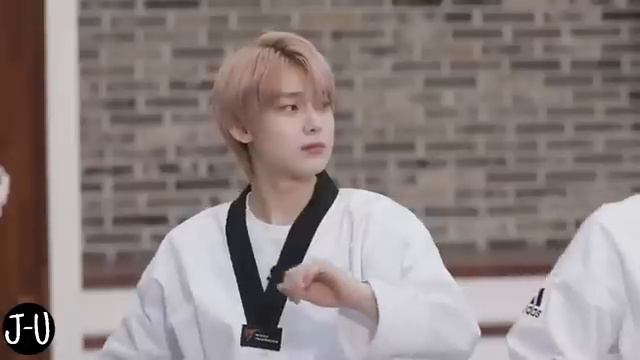 EN-O'CLOCK EP23(русская озвучка J-U) смотреть онлайн