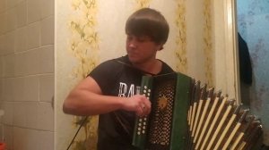 я парнишка седой , в первые под гармонь