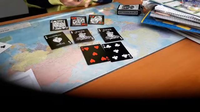 Unboxing на карти:Black Tiger Bysicle cards смотреть онлайн