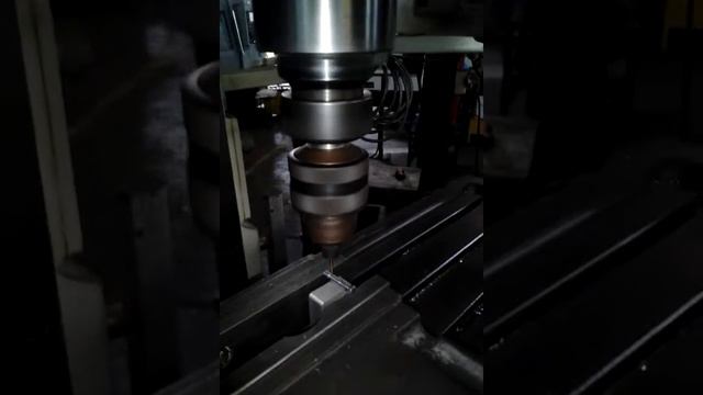 Test Cuutting Material Hardcrome 50 HRC Drill 1.5 mm 55HRC смотреть онлайн