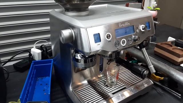 New Water Pump and O-Rings - Breville Oracle - 4355 test смотреть онлайн