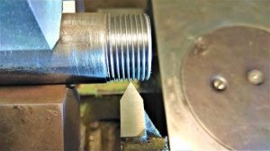 Тока-Токарь Как нарезать резьбу резцом