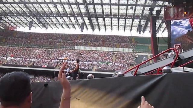5SOS | Milan 2014 смотреть онлайн