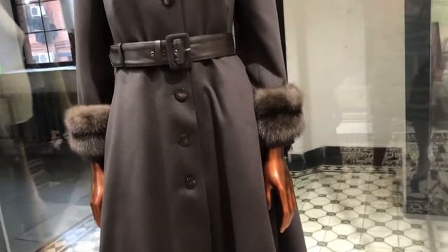 Пальто зимнее из кашемира на подстежке из козлика и с опушкой из баргузинского соболя смотреть онлайн