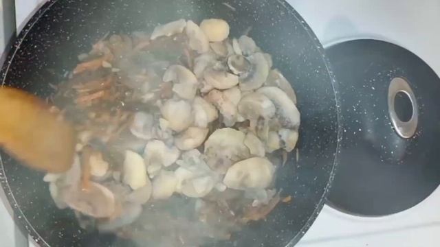 Жаркое с говядиной и грибами смотреть онлайн