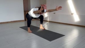 Йога FYSM для начинающих: настройка, разминка, гейм, шавасана