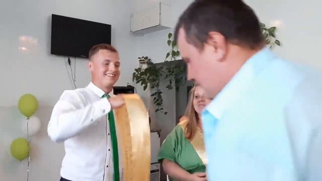 НЕВЕСТУ УКРАЛИ)СТРИПТИЗ И ЗАЖИГАТЕЛЬНЫЕ ТАНЦЫ) смотреть онлайн