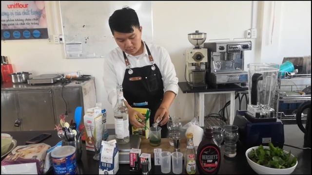 ROSA Review Mẫu Ca Đong Và Máy Xay Sinh Tố Chuyên Dụng Cho Pha Chế смотреть онлайн