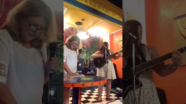 Me and Mom covering Hurricane by Neil Young at Hava Java смотреть онлайн