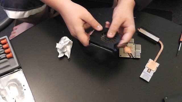Tutorial: Notebook Zerlegen und reinigen (Acer Aspire 8930G) смотреть онлайн