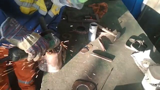 Ремонтирую катализатор на автомобиле шевролет