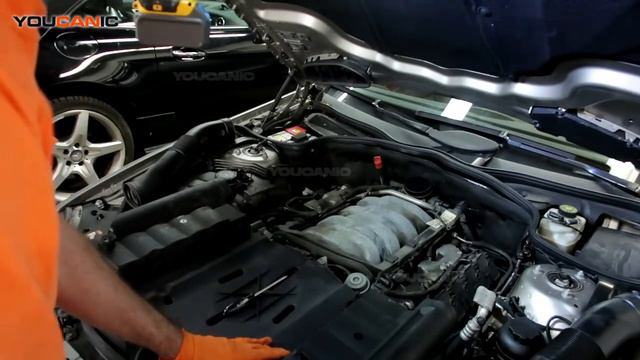 Mercedes Benz SL500 Engine Air Filter Replacement смотреть онлайн