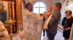 Крещение детей в православном храме. 2021