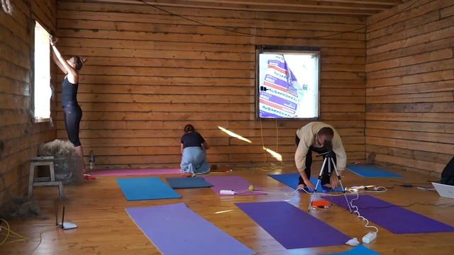 Летняя кухня обретает крышу. смотреть онлайн