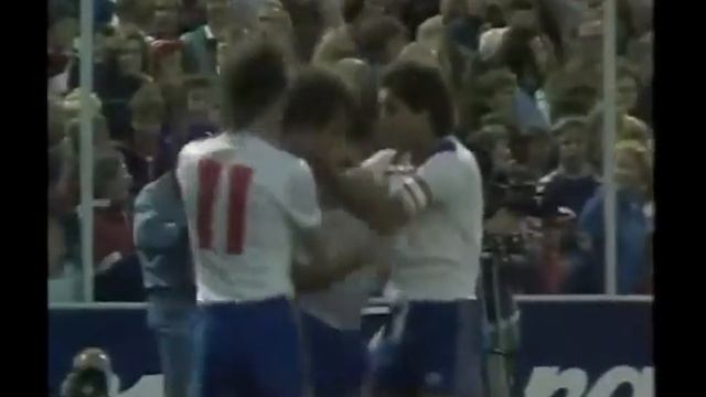 Регбийно-футбольный гол сборной Англии ! смотреть онлайн