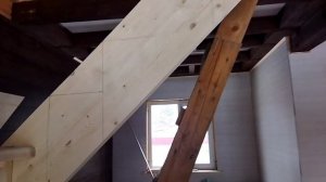 Деревянная лестница на второй этаж своими руками. Этап 2.