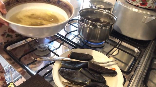 Азербайджанская кухня))) Готовлю вкуснейший подлив из баклажанов для плова? смотреть онлайн
