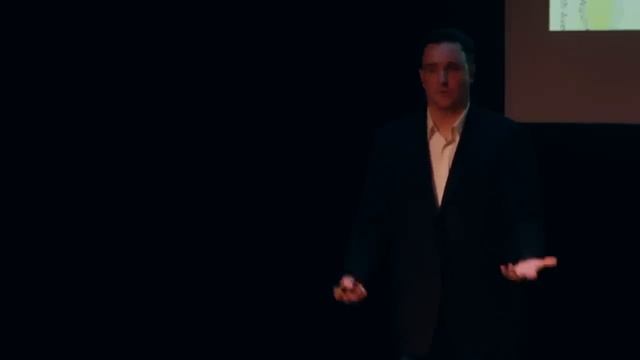 Wiretapping the Secret Service can be easy and fun | Bryan Seely | TEDxKirkland смотреть онлайн