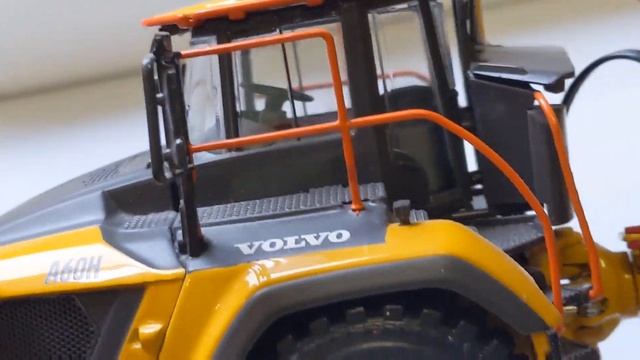 Big Volvo ADT dumper unboxing and close up review and comparison смотреть онлайн