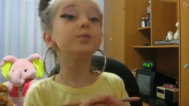 О том, как нужно правильно краситься. смотреть онлайн