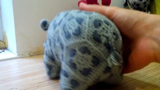 Носорог из мотивов Африканский цветок .Rhinoceros from motifs of an African flower смотреть онлайн