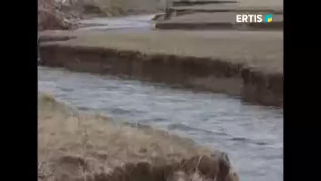 При возможных подтоплениях ДЧС привлекается водооткачивающая техника и плавательные средства смотреть онлайн