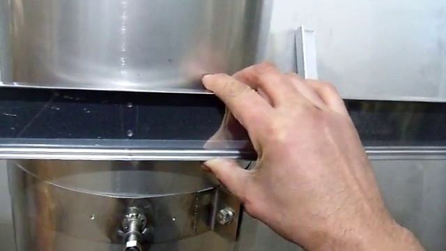 Как закрепить дымоход сендвич в кирпичном канале. смотреть онлайн