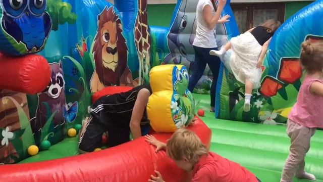 Три Дня рожденья в один день! смотреть онлайн