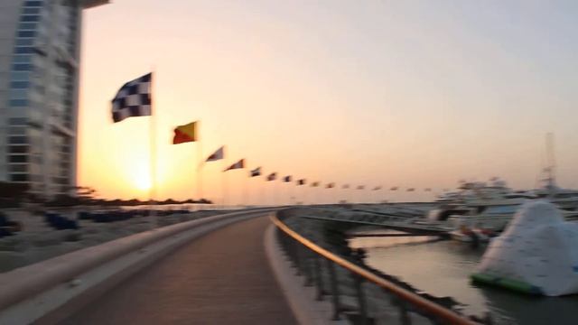 Дубай. Отель Бурдж-аль-Араб. Пляж смотреть онлайн