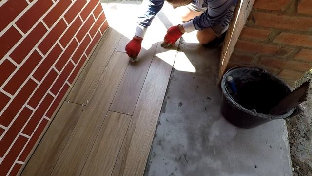 Укладка напольной плитки в зоне отдыха на улице смотреть онлайн