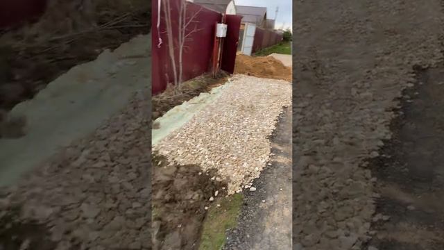 Обустройство ливневый канавы вдоль дороге или вдоль забора￼ смотреть онлайн