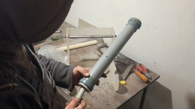 Як зробити тримач для протирочної бумаги!! Своїми руками!!! смотреть онлайн