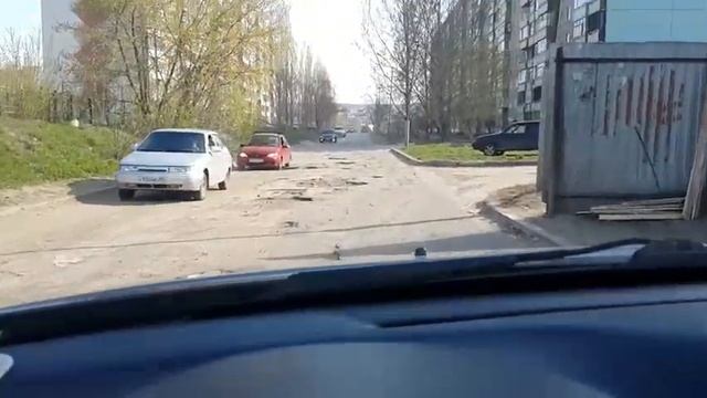 В Саратове разрушилась отремонтированная год назад дорога смотреть онлайн