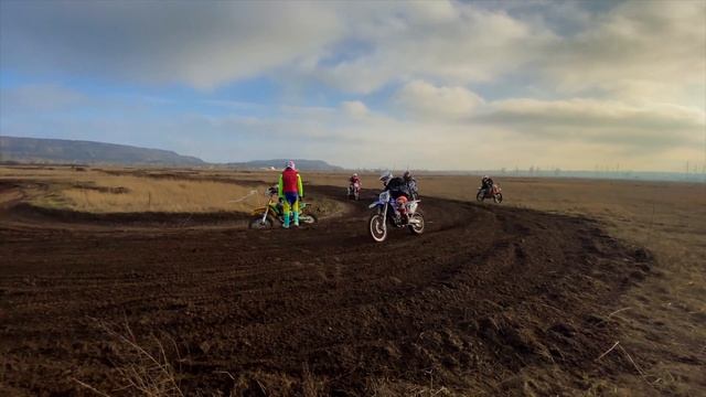 Тренировка в MOTO School Didenko смотреть онлайн