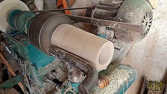 Стакан из грецкого ореха для ручек и карандашей. смотреть онлайн