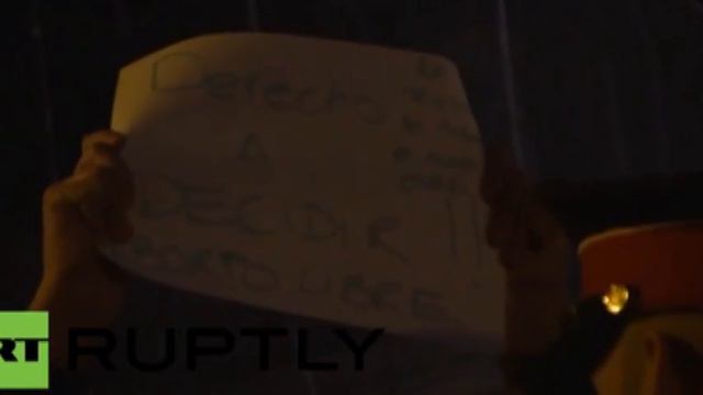 Lawmakers take steps to break up Spain, government fights back смотреть онлайн
