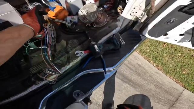 Replacing Blower Motor With Loose Bearings смотреть онлайн