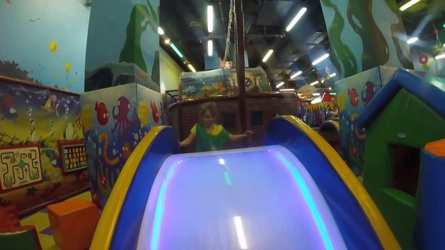 Прогулка в Ocean Plaza! Детский развлекательный центр Happylon! Часть №1 смотреть онлайн