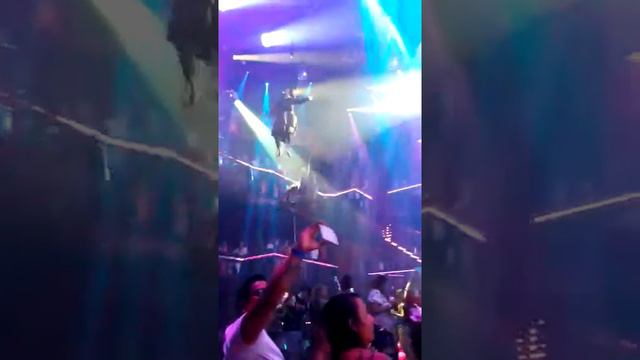 COCO BONGO BETLEJUICE смотреть онлайн