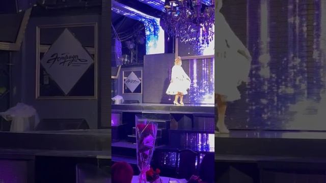 28 мая 2023 г. Дефиле "Скатерть мира" на финале конкурса "Мисс и Миссис Восточная Сибирь-2023". смотреть онлайн