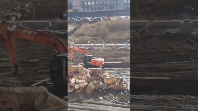 Экскаваторы едут #Shorts смотреть онлайн