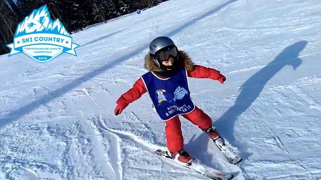 Артём, учится делать повороты в плуге смотреть онлайн